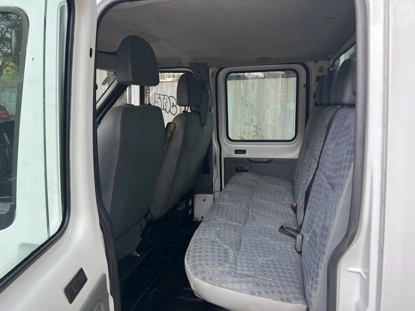 Ford Transit 2.4TDCi - изображение 8