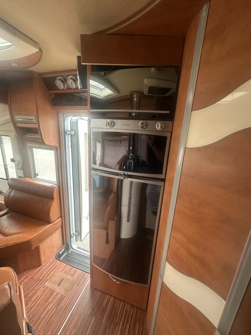 Кемпер Carthago Chic E Line, снимка 8 - Каравани и кемпери - 51475715