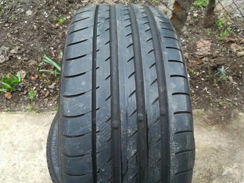 Гуми Зимни 225/45R17, снимка 1 - Гуми и джанти - 20441721