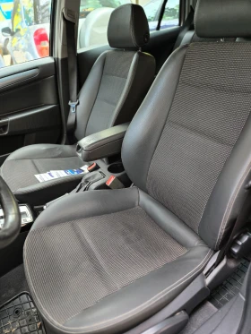 Opel Astra Топ състояние,  автомат, снимка 8