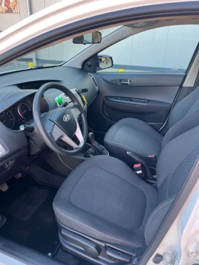 Hyundai I20 1.2 бензин КАТО НОВ!, снимка 8