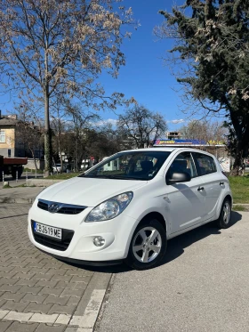 Hyundai I20 1.2 бензин КАТО НОВ!, снимка 1