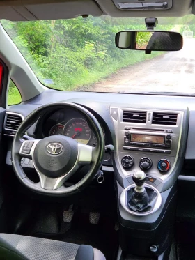 Toyota Verso S 1.33 VVT, снимка 10