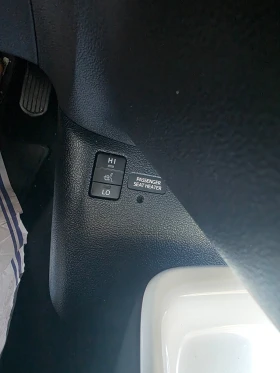 Toyota Prius 1.8 Hybride, снимка 11