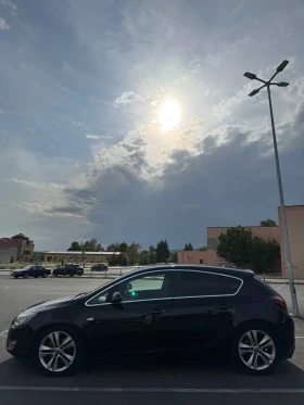 Opel Astra Sport tourer, снимка 4