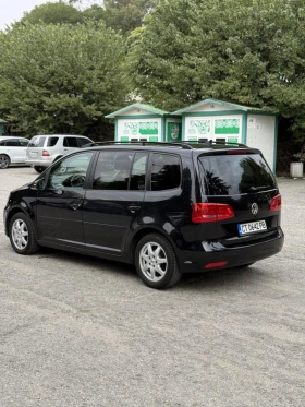 VW Touran 2.0TDI-140КС, DSG, АВТОПИЛОТ, НАВИ, 2012г - 12499 лв. / 6390.64 € - 49592440 4