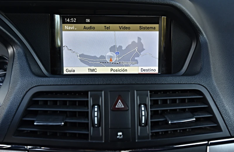 Mercedes-Benz E 350, снимка 14 - Автомобили и джипове - 52483185