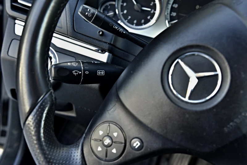 Mercedes-Benz E 350, снимка 13 - Автомобили и джипове - 52483185