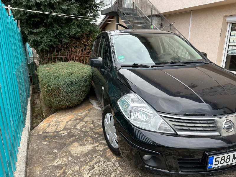 Nissan Tiida 1.8 от Германия, снимка 14 - Автомобили и джипове - 47115734