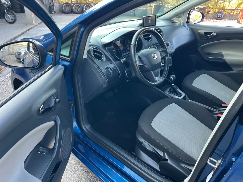 Seat Ibiza АВТОМАТ, снимка 8 - Автомобили и джипове - 47712977