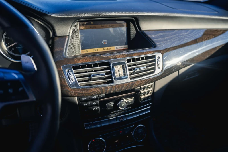 Mercedes-Benz CLS 63 AMG 557HP Performance Package , снимка 10 - Автомобили и джипове - 52670099