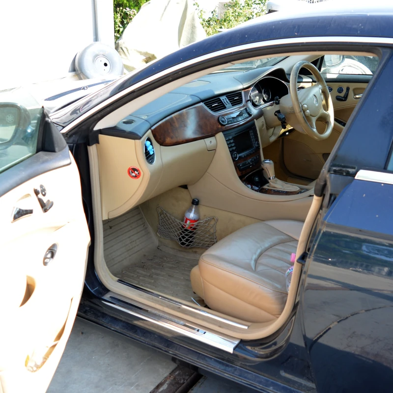 Mercedes-Benz CLS CLS500, снимка 5 - Автомобили и джипове - 50986544