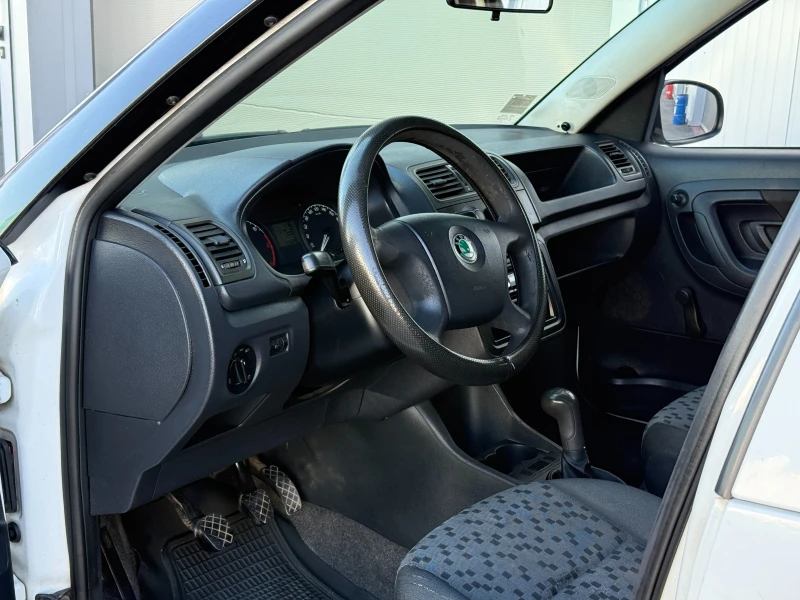 Skoda Roomster Товарен N1 (1+ 1), снимка 9 - Автомобили и джипове - 51505244