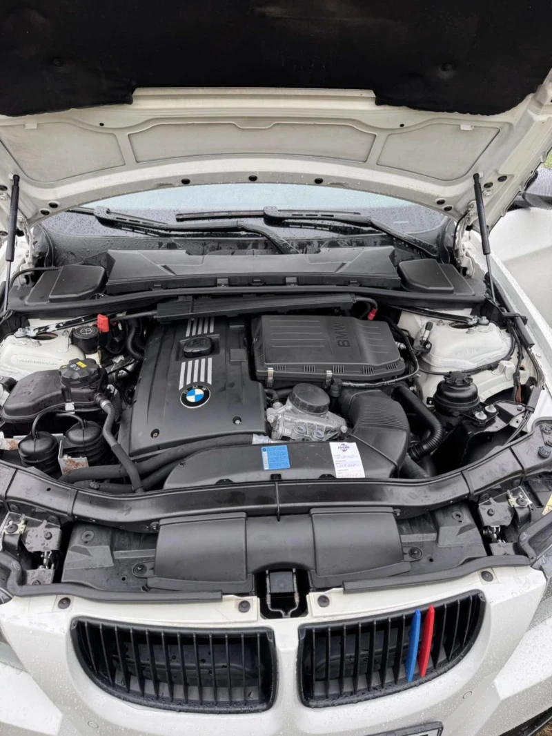 BMW 335, снимка 11 - Автомобили и джипове - 52046247