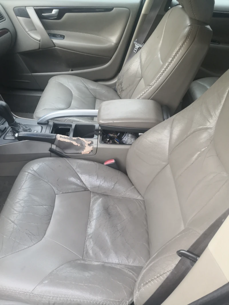 Volvo Xc70 D5, снимка 2 - Автомобили и джипове - 52799287