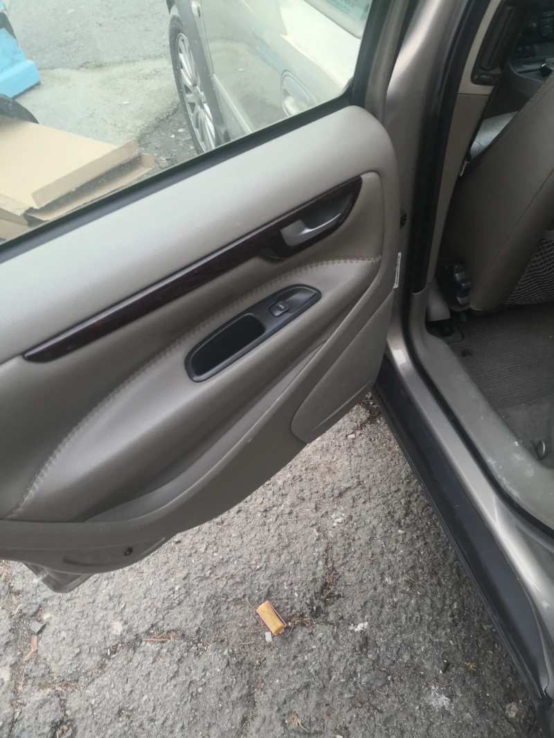 Volvo Xc70 D5, снимка 4 - Автомобили и джипове - 52799287