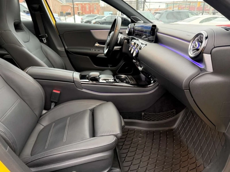 Mercedes-Benz A 250 * CARFAX * ЦЕНА ДО БГ, снимка 12 - Автомобили и джипове - 53308215