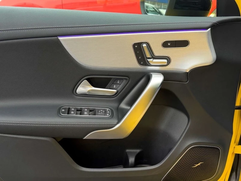 Mercedes-Benz A 250 * CARFAX * ЦЕНА ДО БГ, снимка 13 - Автомобили и джипове - 53308215