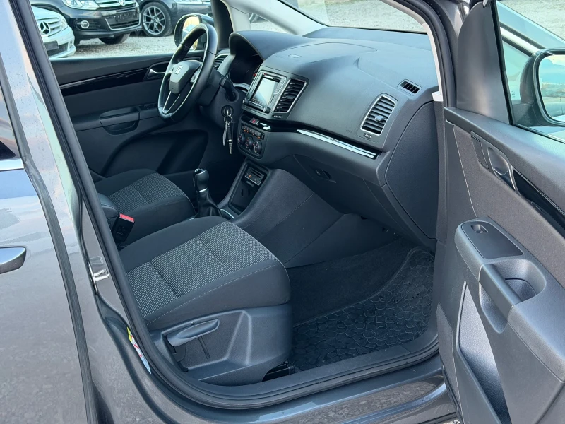 Seat Alhambra 2.0TDi 150к.с * Навигация* * Камера* * Ксенон* , снимка 12 - Автомобили и джипове - 53501866