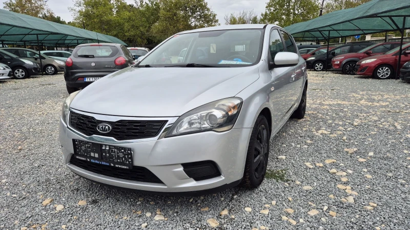 Kia Ceed 1.4 NAVIGACIA - 6999 лв. / 3578.53 € - 59666326 1