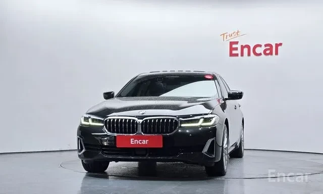 BMW 523 D * LUXURY * FACELIFT * ОБДУХВАНЕ * HEAD UP * , снимка 2 - Автомобили и джипове - 55744409