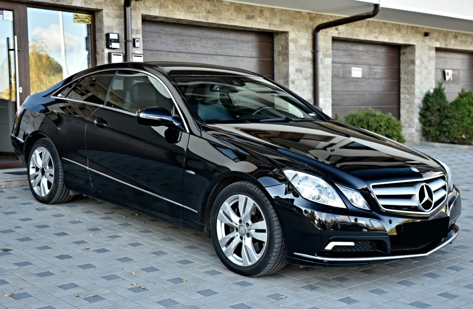 Mercedes-Benz E 350, снимка 1