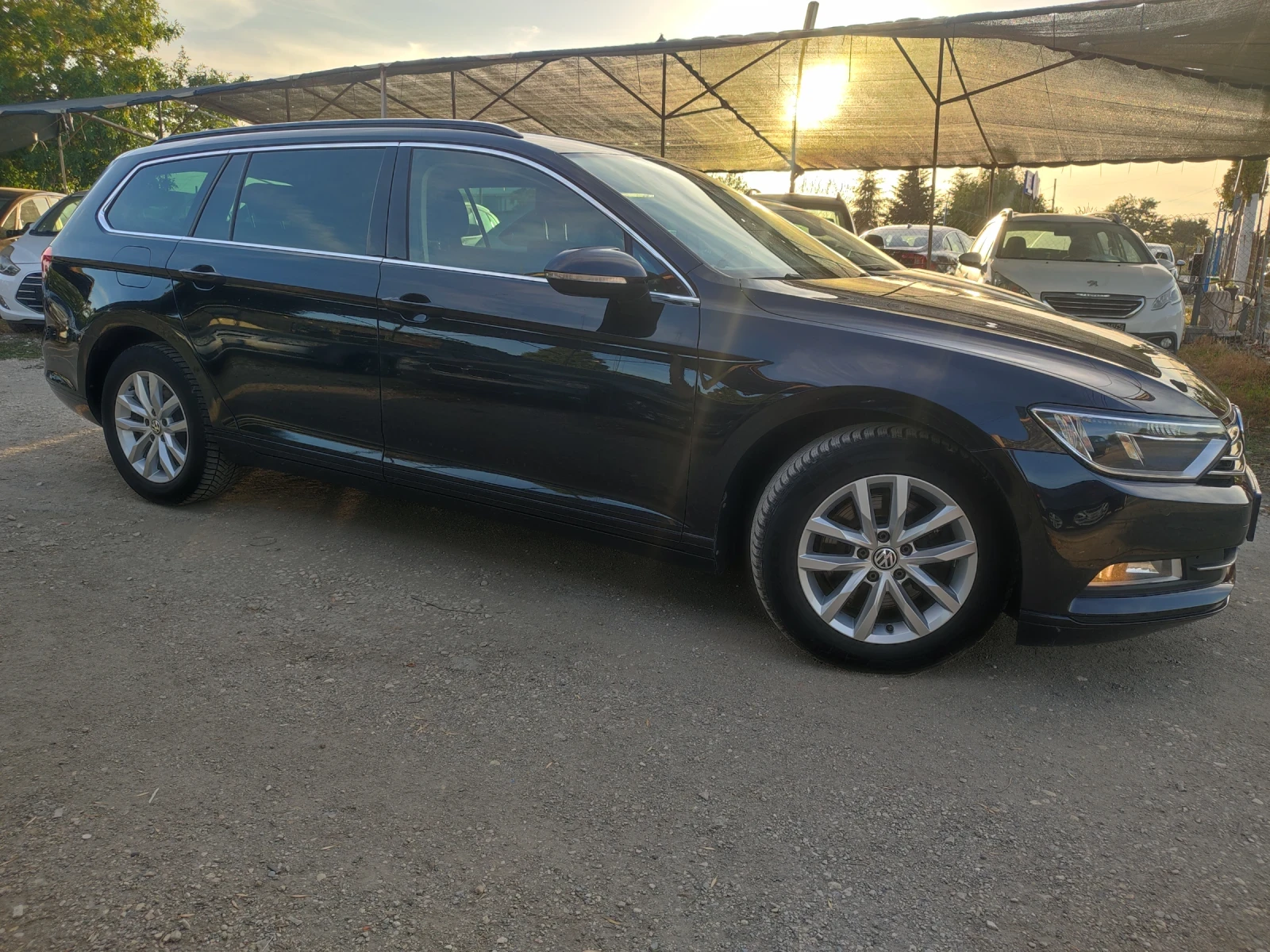 VW Passat 2.0TDI/НАВИГАЦИЯ/ПОДГРЕВ/ТОП СЪСТОЯНИЕ  - изображение 6