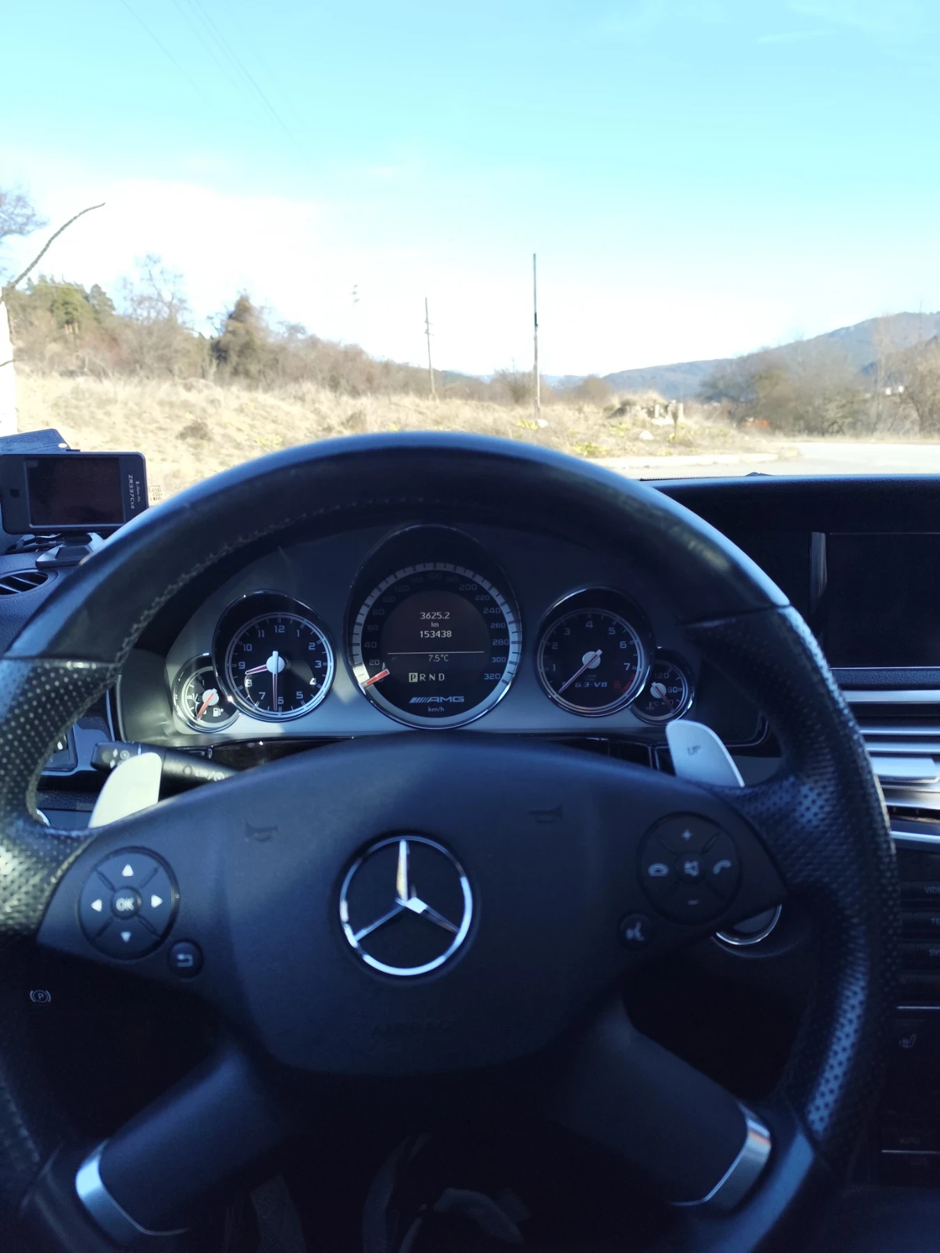 Mercedes-Benz E 63 AMG | Mobile.bg   12