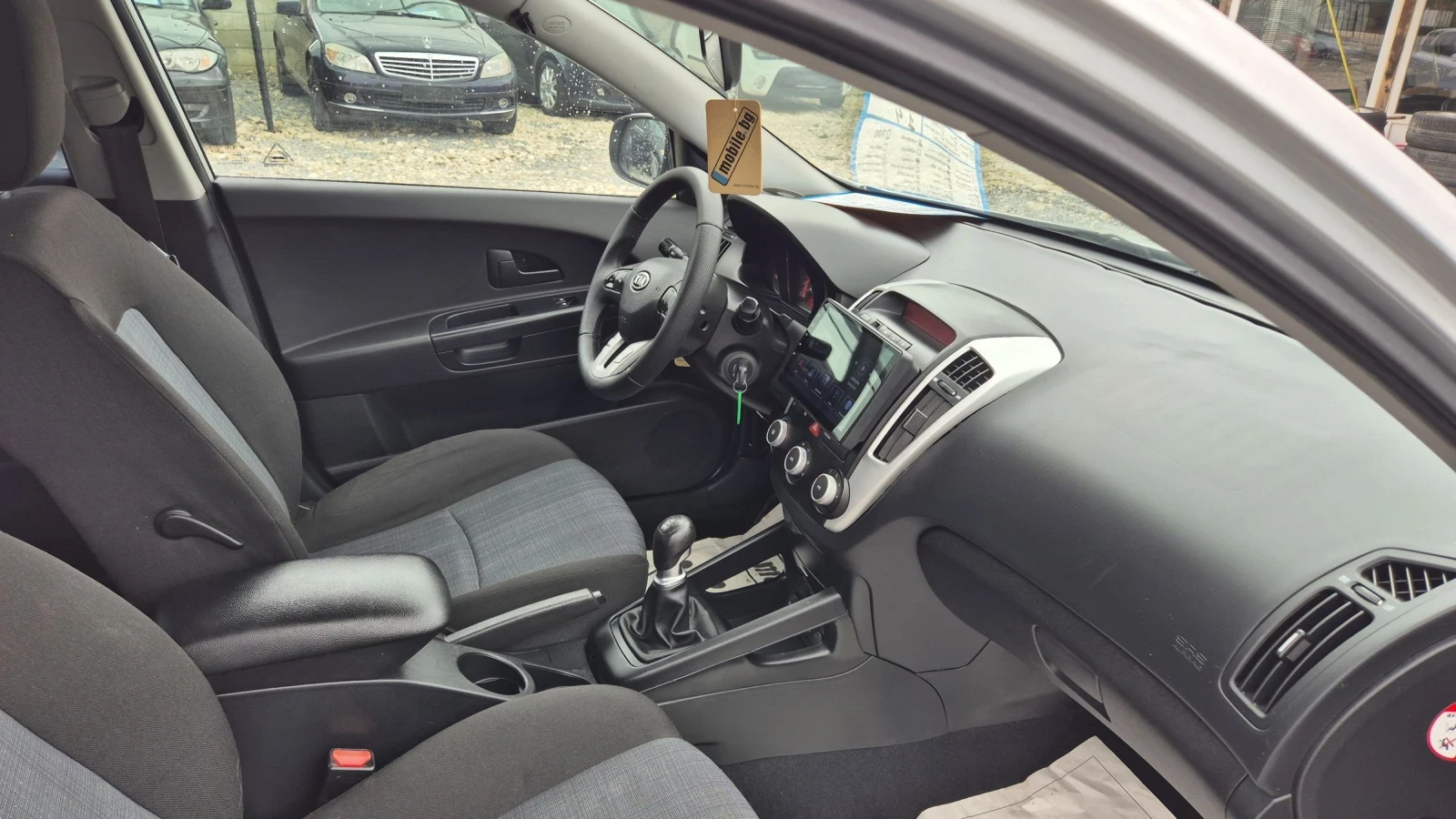 Kia Ceed 1.4 NAVIGACIA | Mobile.bg — изображение 14