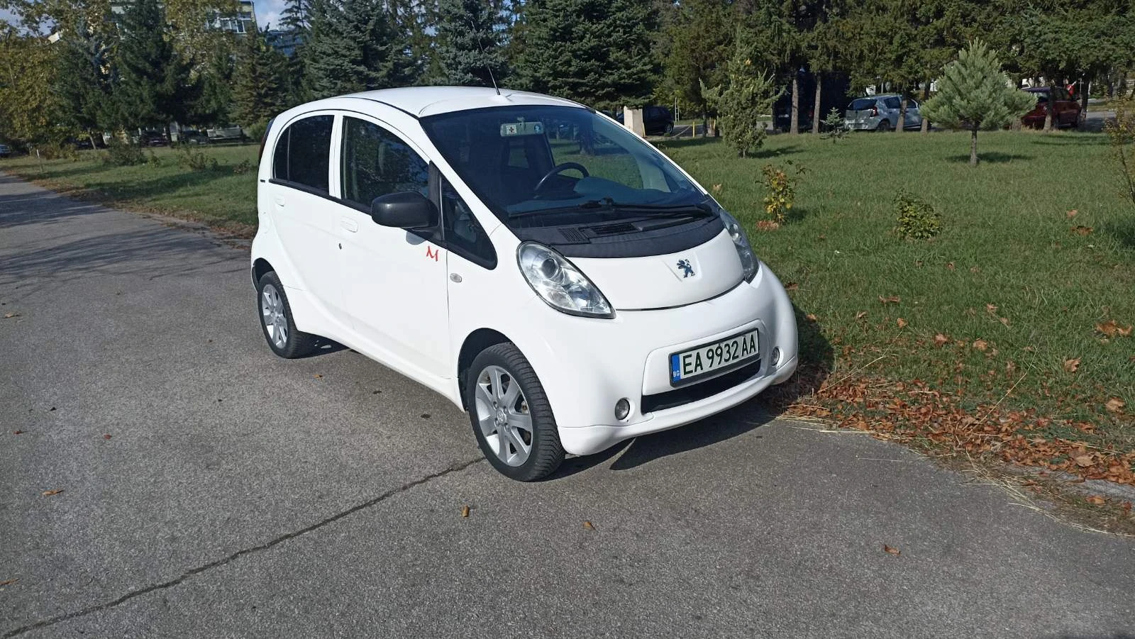 Peugeot iOn  - изображение 2