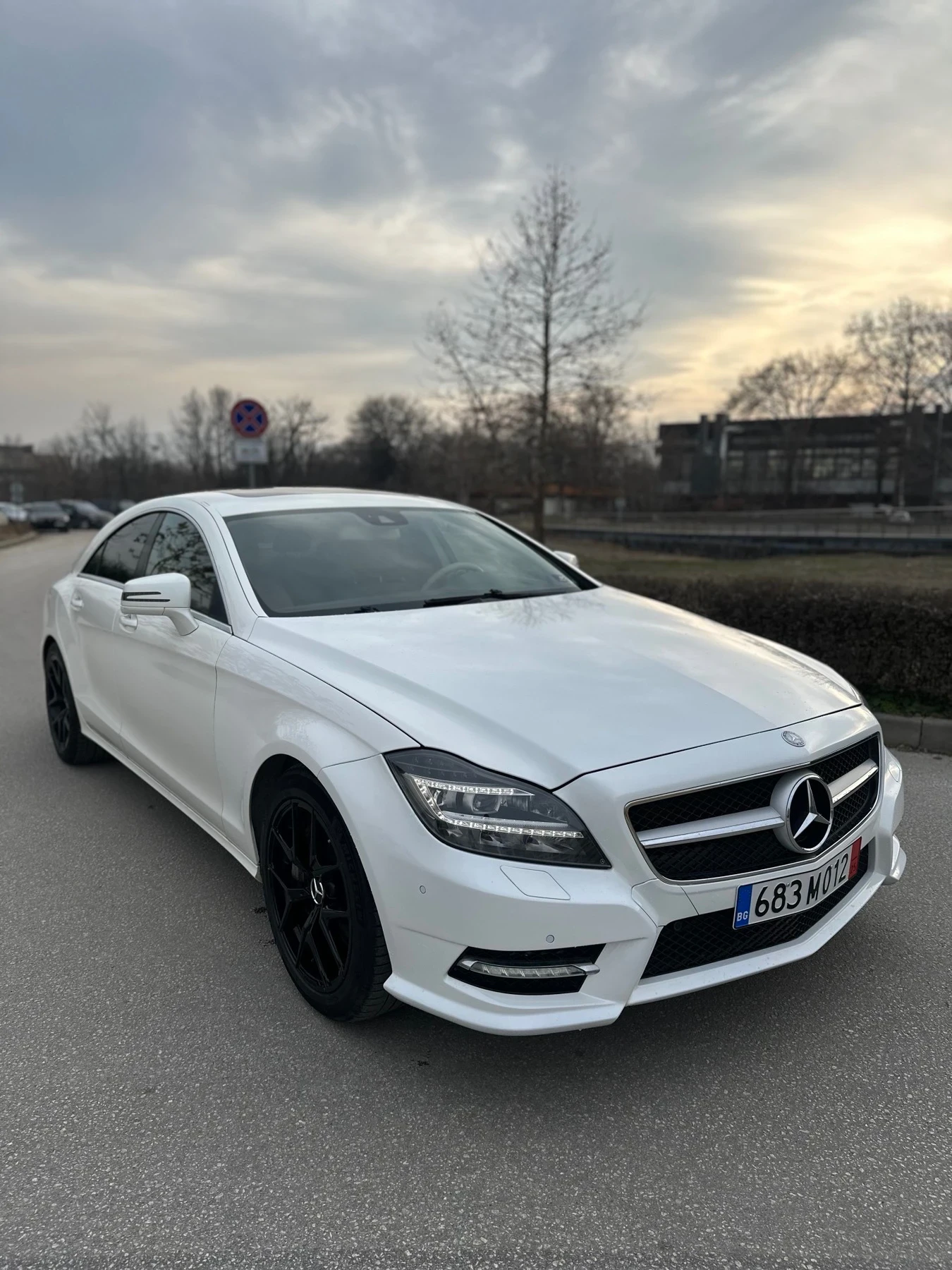 Mercedes-Benz CLS 550 Mercedes-Benz CLS 550 4MATIC AMG COUPE - изображение 2