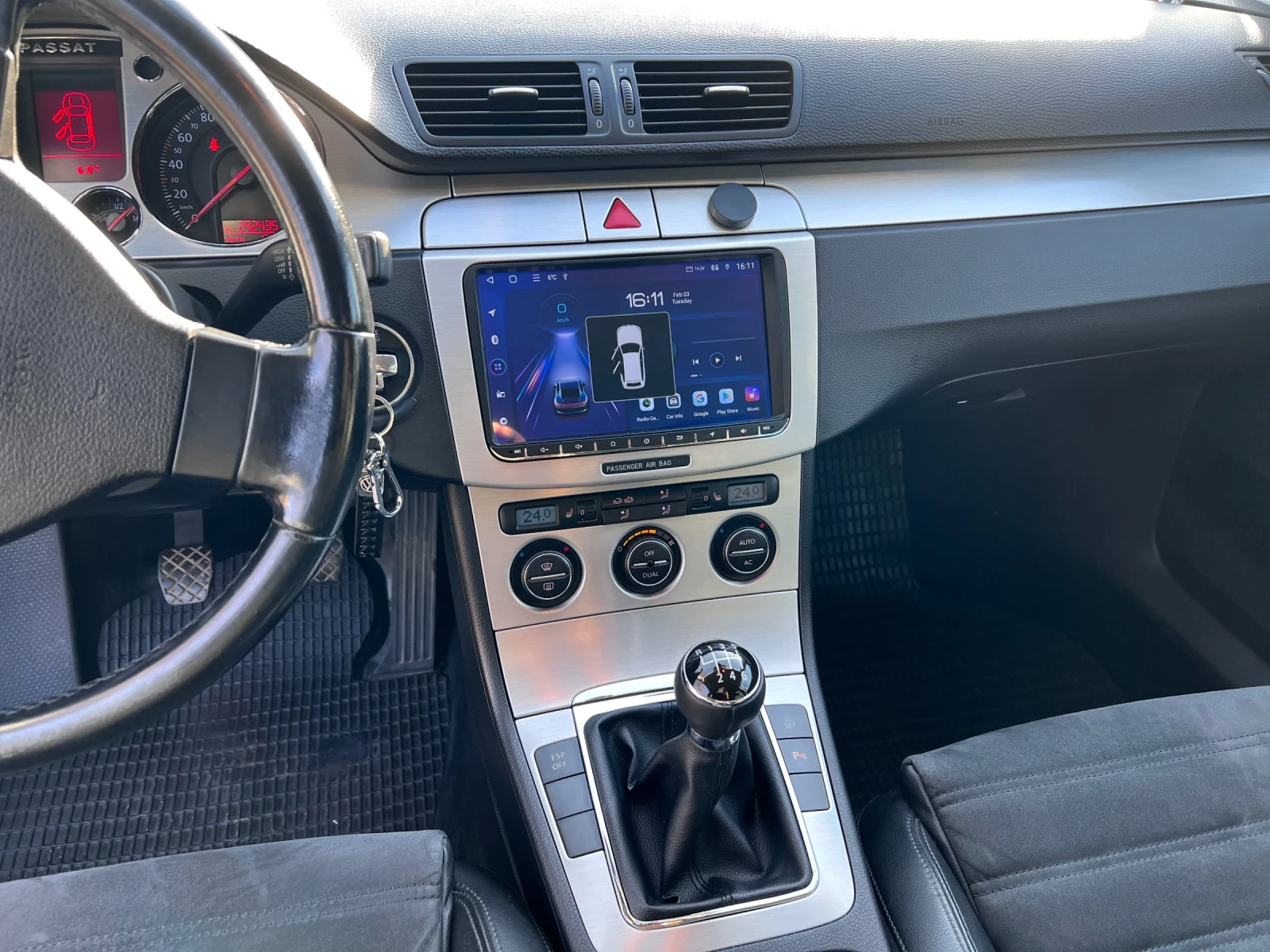 VW Passat B6, снимка 12 - Автомобили и джипове - 53774024