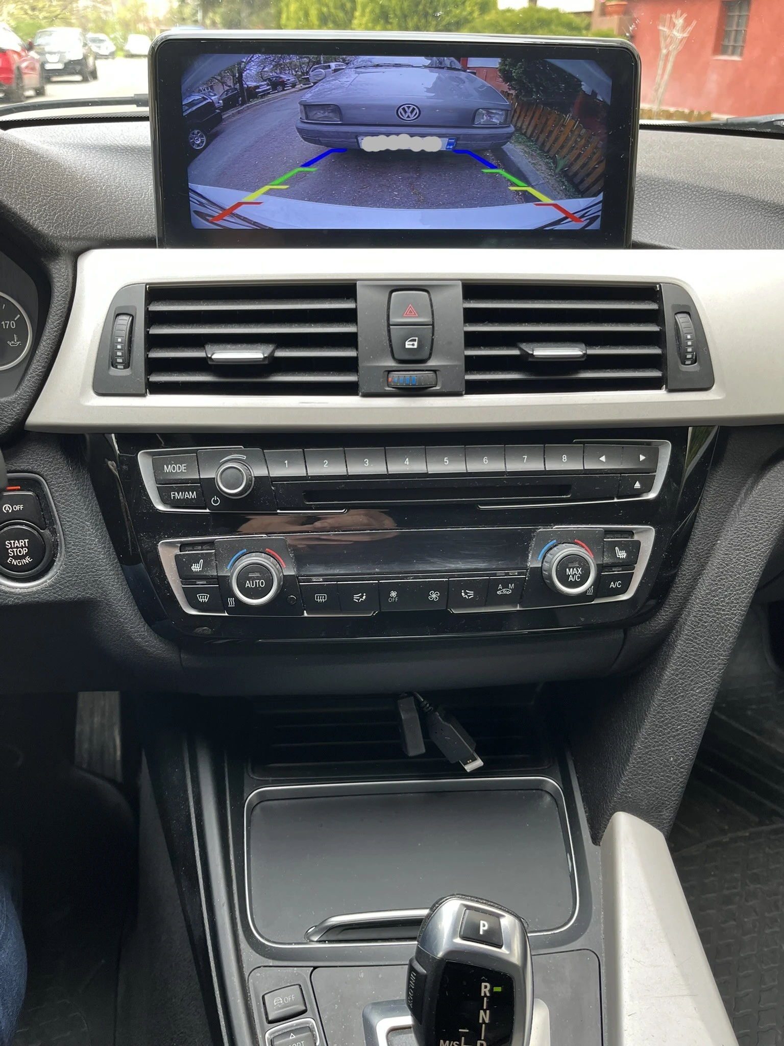 BMW 320 2.0i, снимка 12 - Автомобили и джипове - 54199936