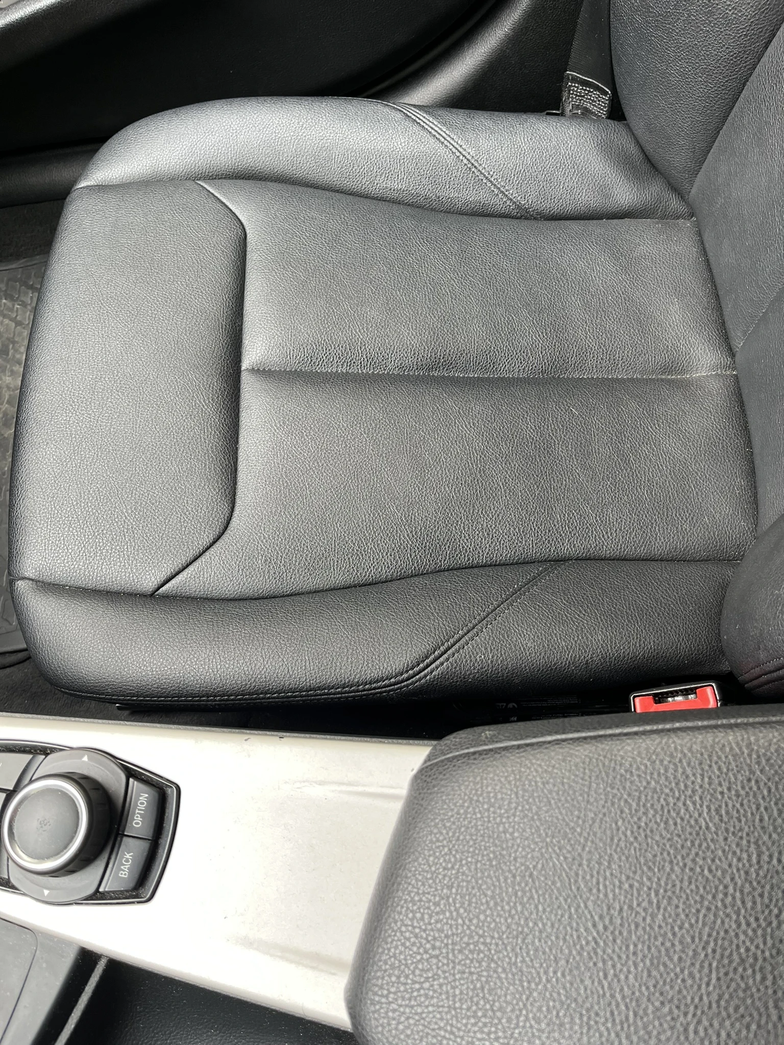 BMW 320 2.0i, снимка 15 - Автомобили и джипове - 54199936