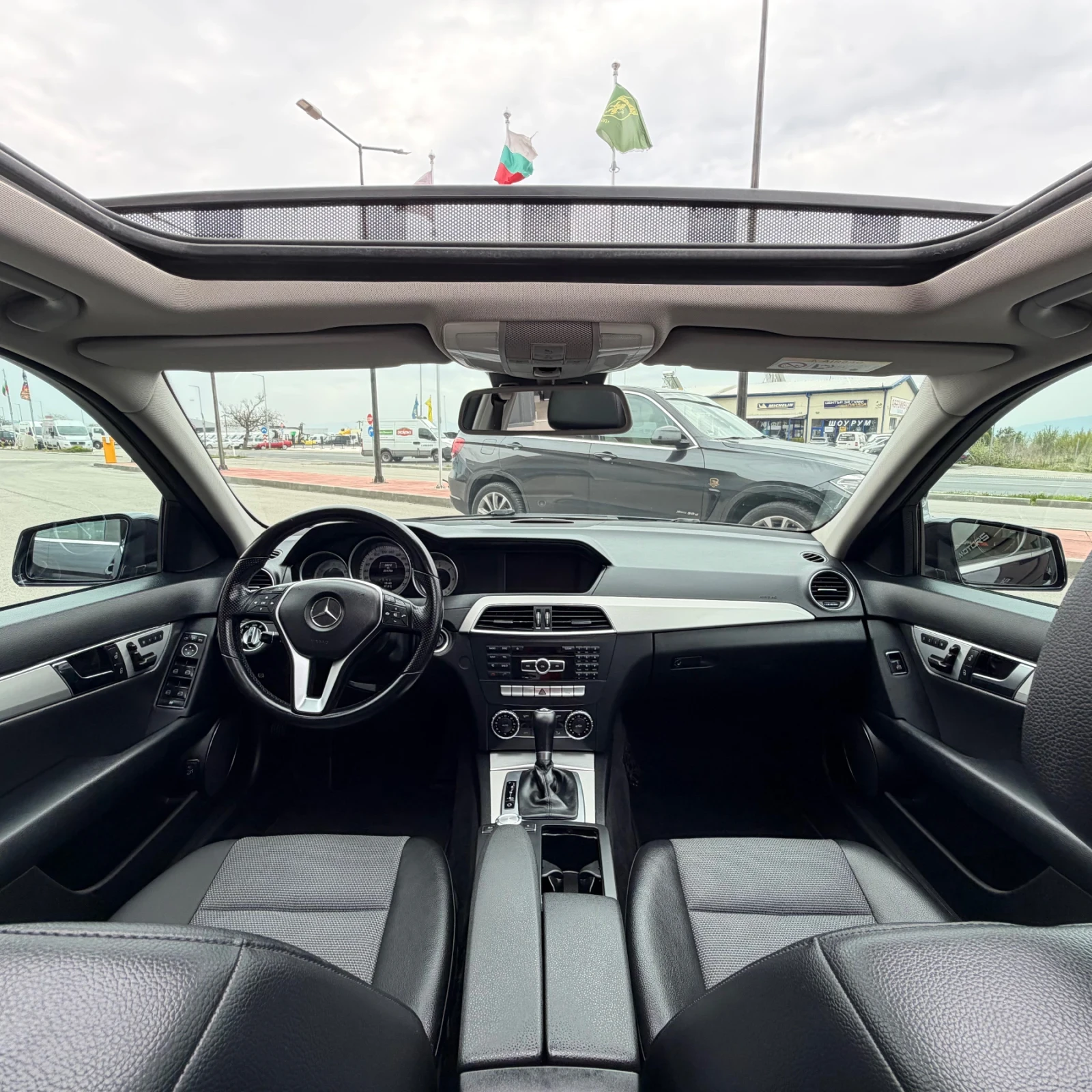 Mercedes-Benz C 220 ПАНОРАМА; ЕЛ.БАГАЖНИК; КАМЕРА; ЕЛ.ТЕГЛИЧ; ТЕМПОМАТ, снимка 8 - Автомобили и джипове - 54224156