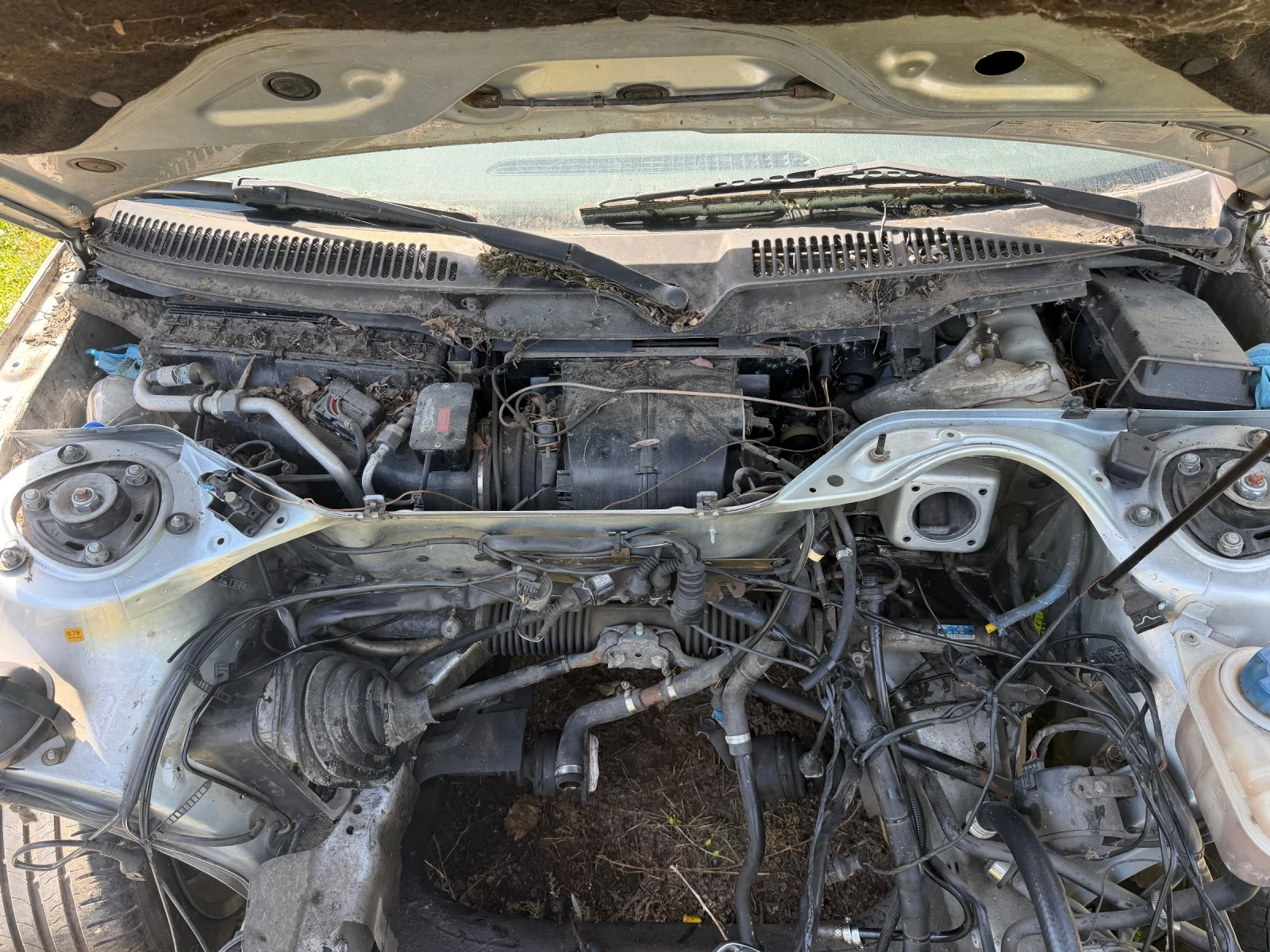 Audi A6 Купе от 2.5ТДИ Куатро, снимка 6 - Автомобили и джипове - 54438964