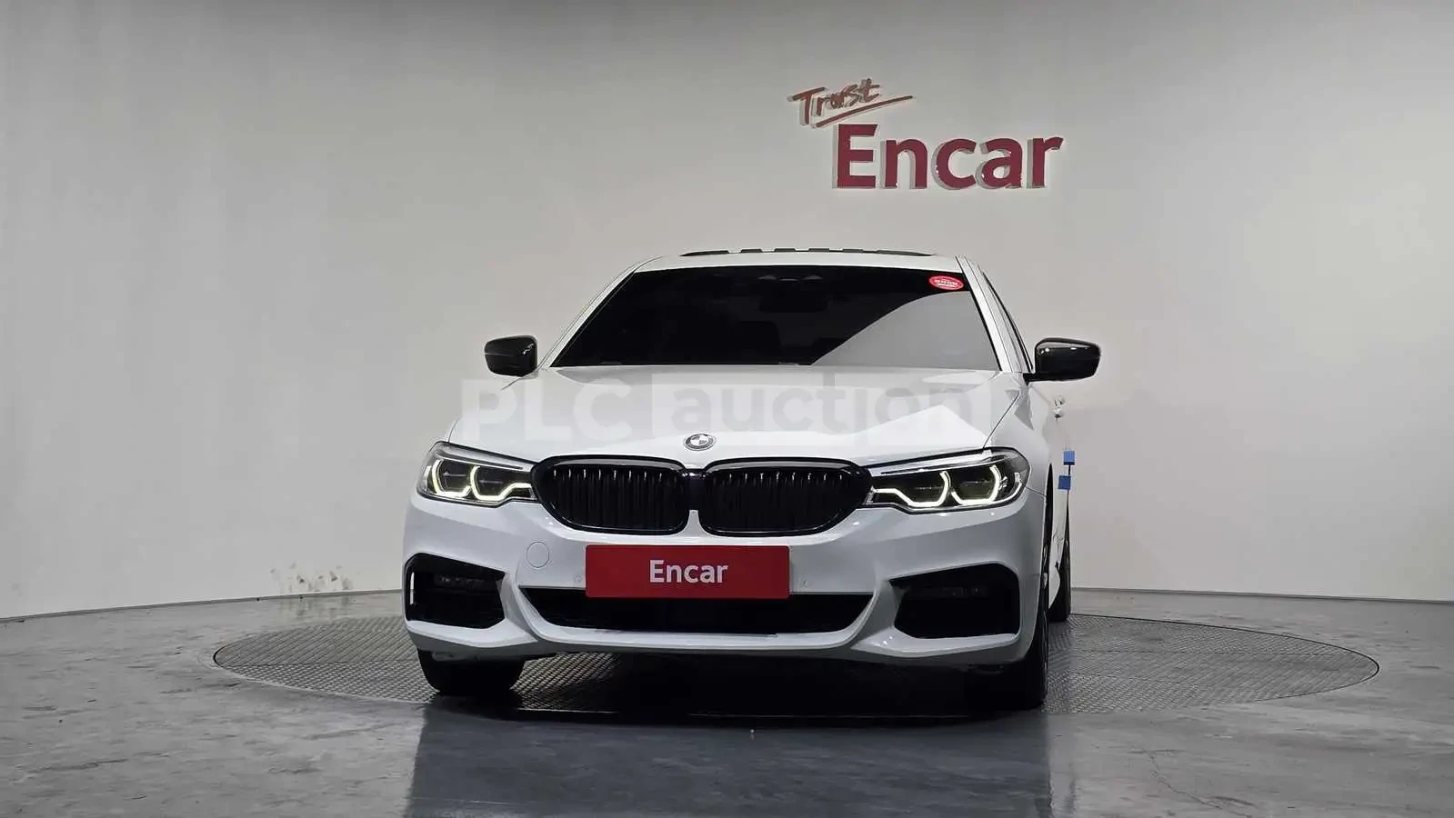 BMW 520 * АВТОКРЕДИТ БЕЗ ПЪРВОНАЧАЛНА * , снимка 3 - Автомобили и джипове - 54555242