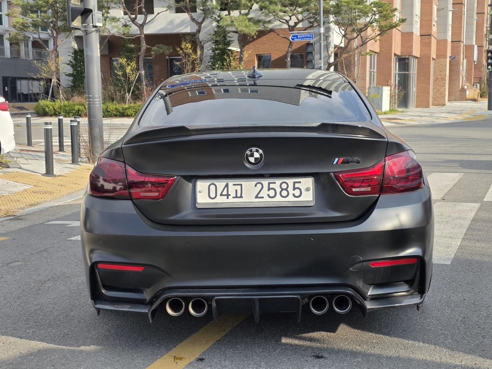 BMW M4 PERFORMANCE SILENCER EDITION* SATIN BLK* КРАЙНА ЦЕ, снимка 3 - Автомобили и джипове - 54713696