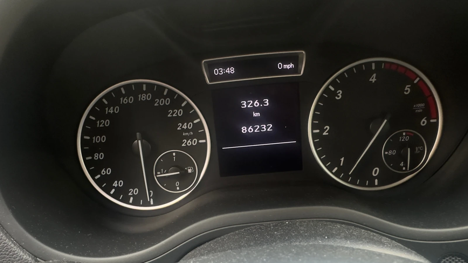 Mercedes-Benz B 180 CDI, снимка 11 - Автомобили и джипове - 54916302