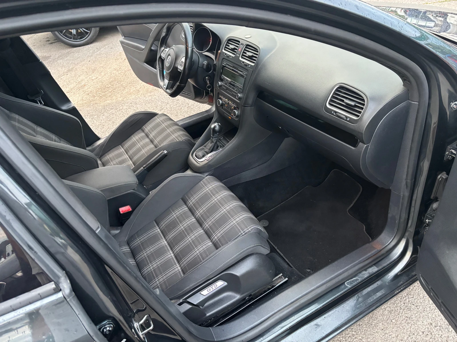 VW Golf GTD, снимка 12 - Автомобили и джипове - 55198846