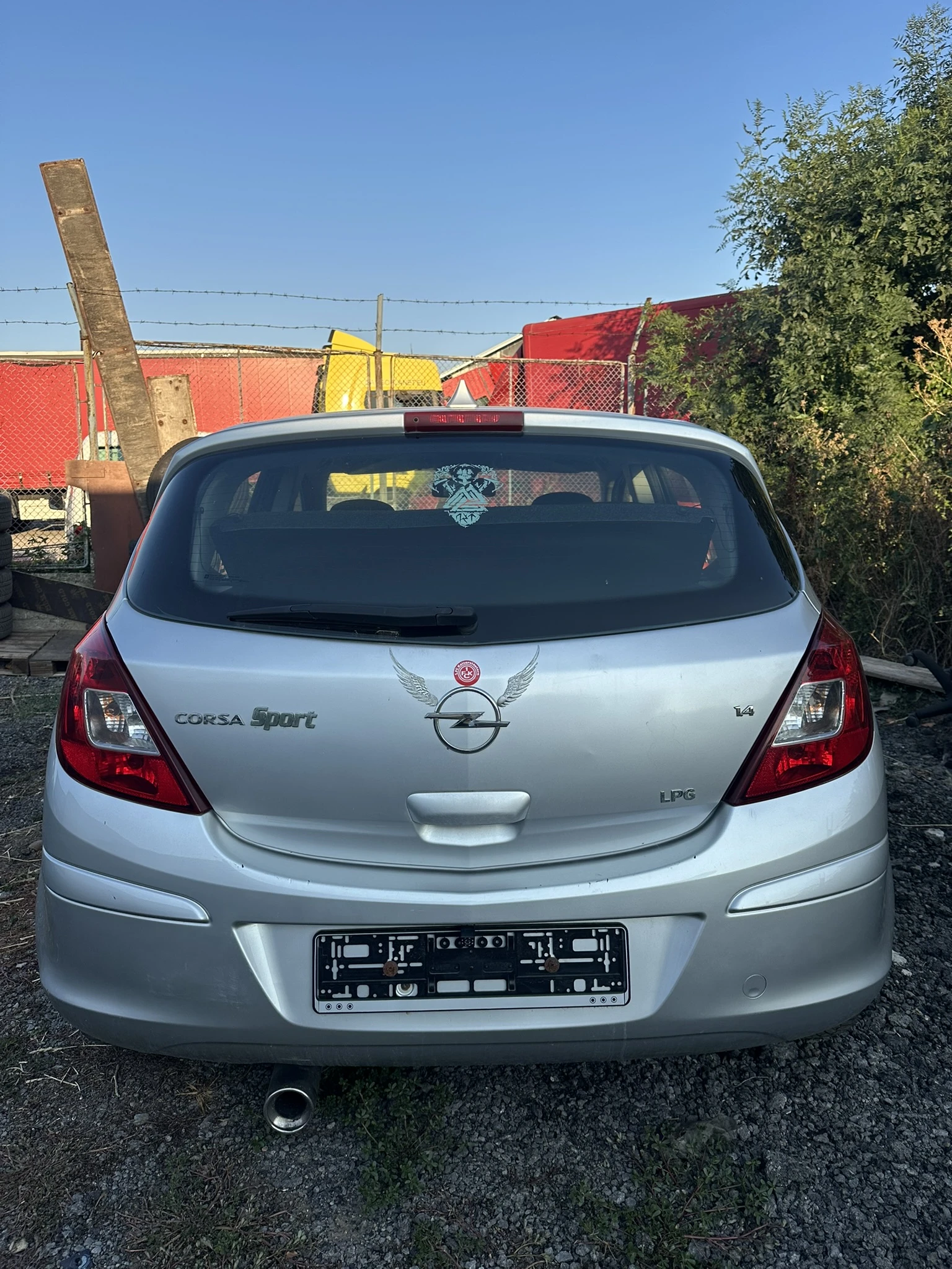 Opel Corsa 1.4 90 ГАЗ, снимка 3 - Автомобили и джипове - 55355365