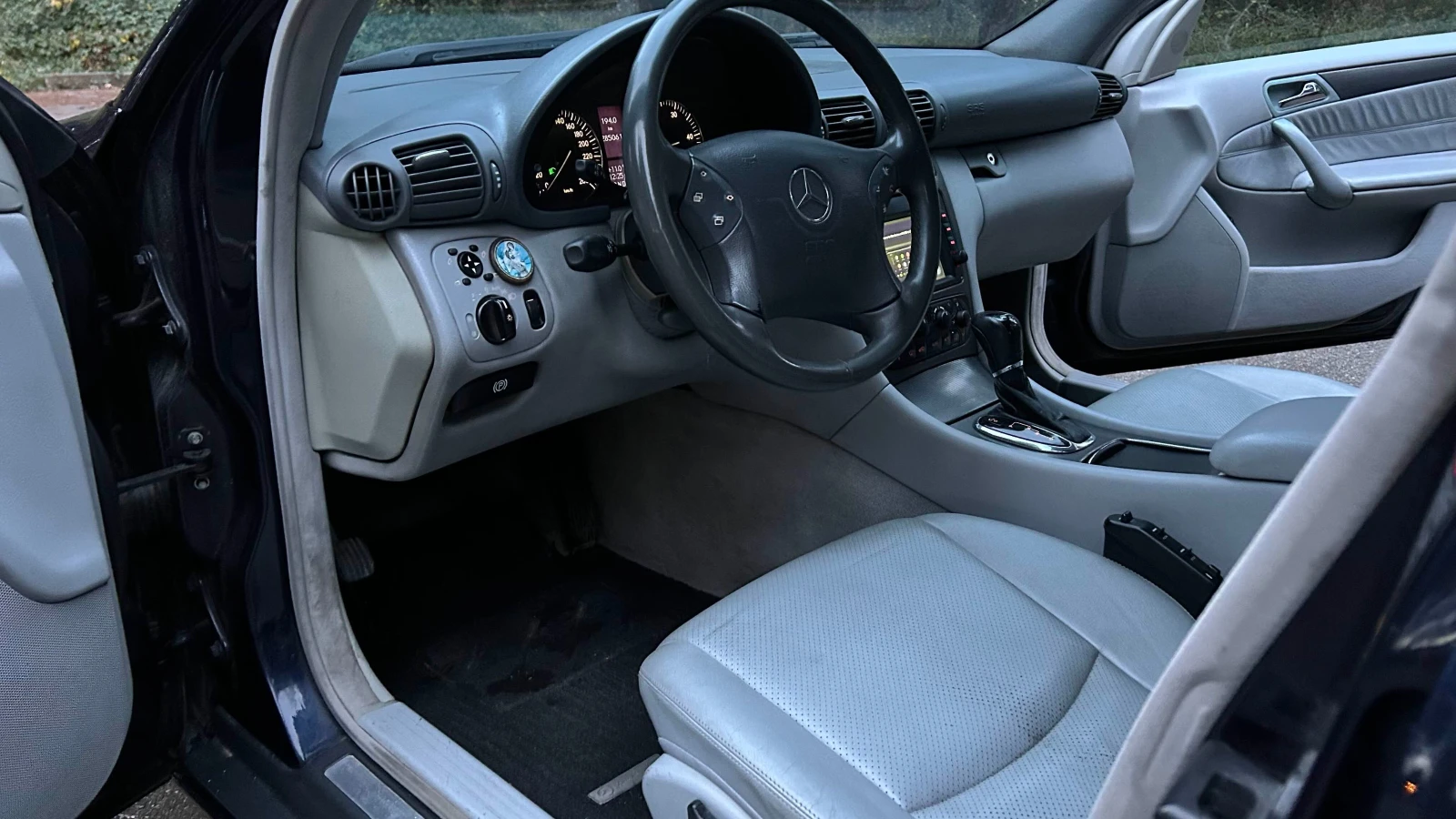 Mercedes-Benz C 270 W203, снимка 4 - Автомобили и джипове - 55382780