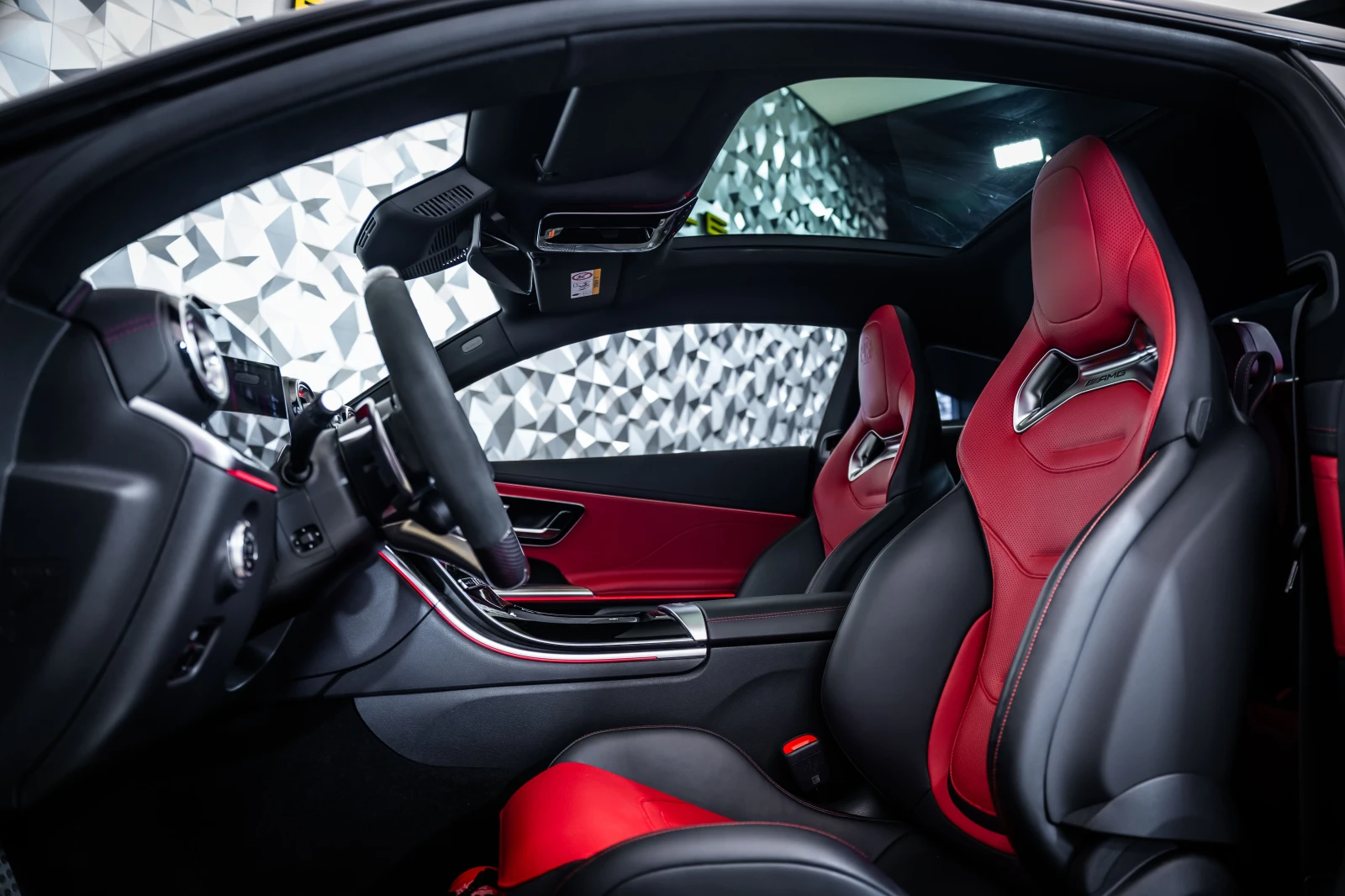 Mercedes-Benz CLE 53 AMG 4MATIC+ Coupe, снимка 12 - Автомобили и джипове - 55655935