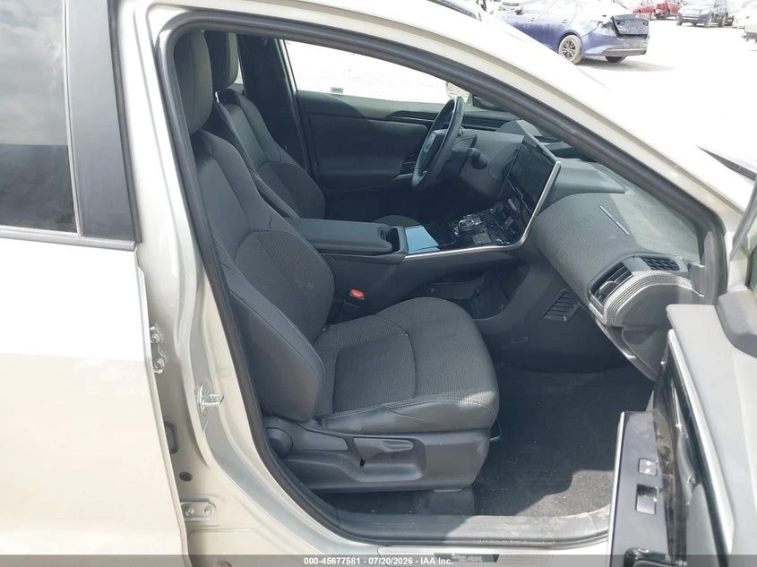 Toyota bZ4X Xle, снимка 5 - Автомобили и джипове - 56320197