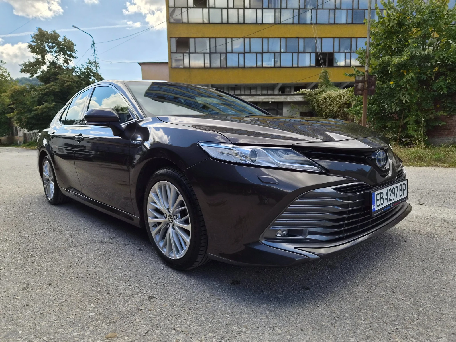 Toyota Camry ELEGANCE, снимка 2 - Автомобили и джипове - 56415564