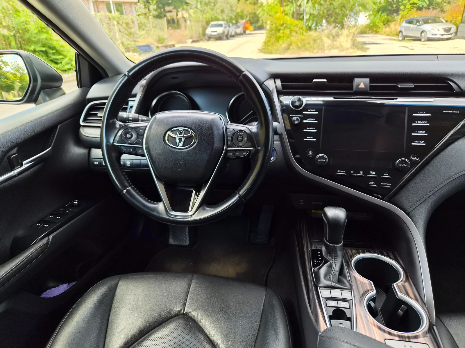 Toyota Camry ELEGANCE, снимка 10 - Автомобили и джипове - 56415564
