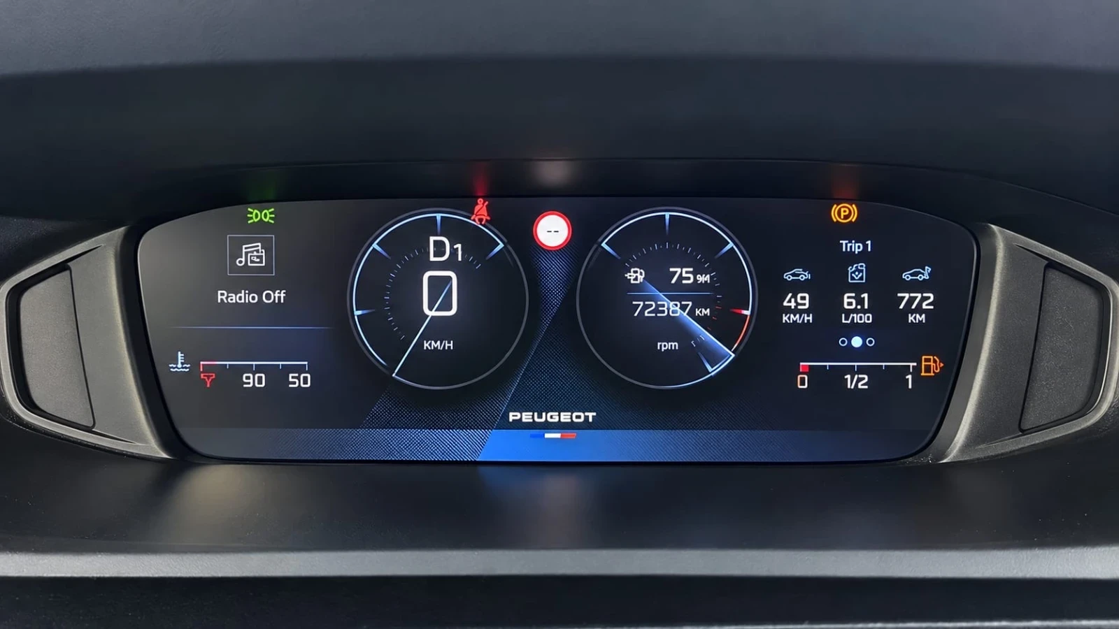 Peugeot 308 AT8, снимка 12 - Автомобили и джипове - 56484050