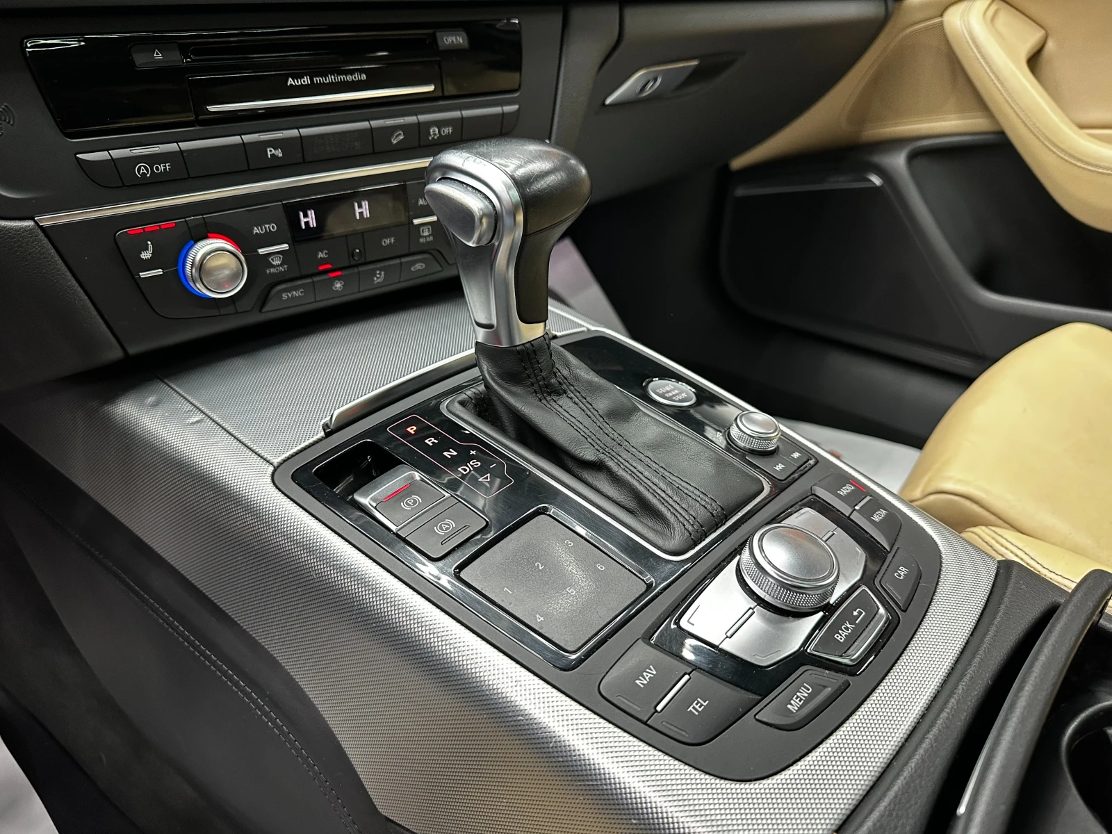 Audi A6 Allroad 3.0d 313 к.с./quattro , снимка 11 - Автомобили и джипове - 56655850