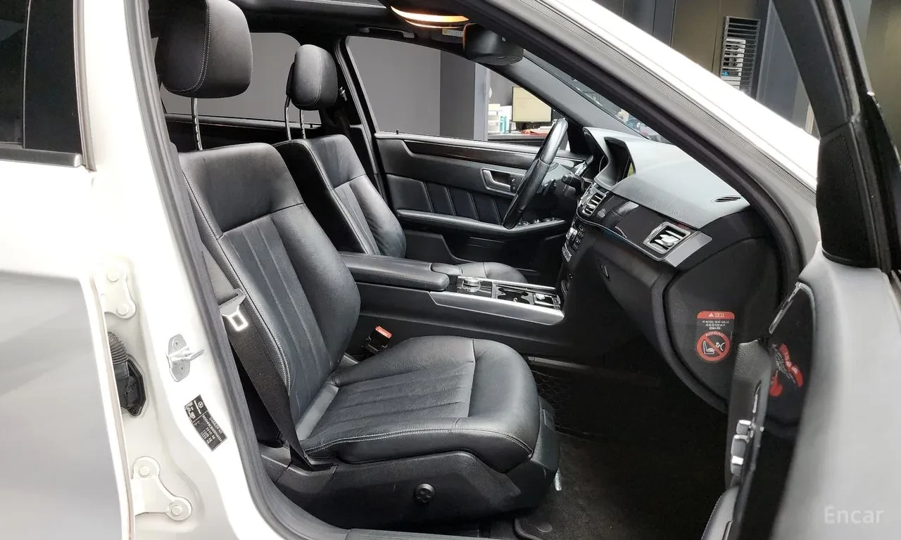Mercedes-Benz E 250, снимка 12 - Автомобили и джипове - 56713126