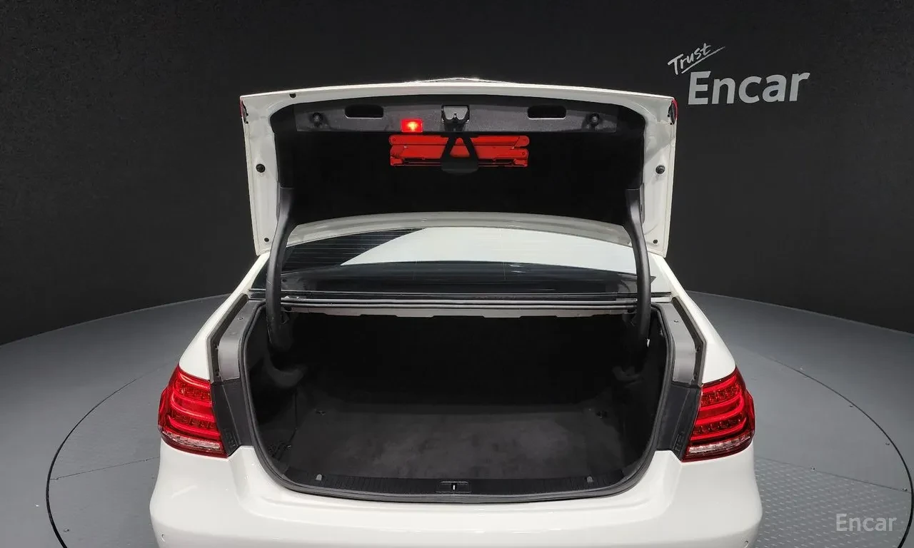 Mercedes-Benz E 250, снимка 5 - Автомобили и джипове - 56713126